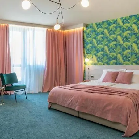 بيت ضيافة Priska Med Luxury 1 *